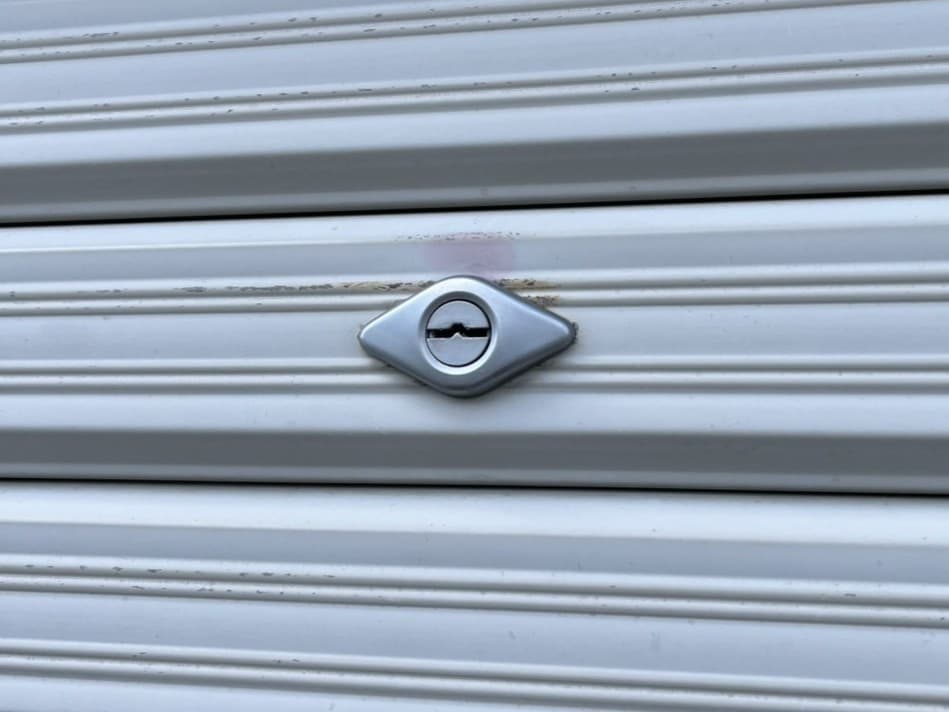 車庫の鍵トラブル